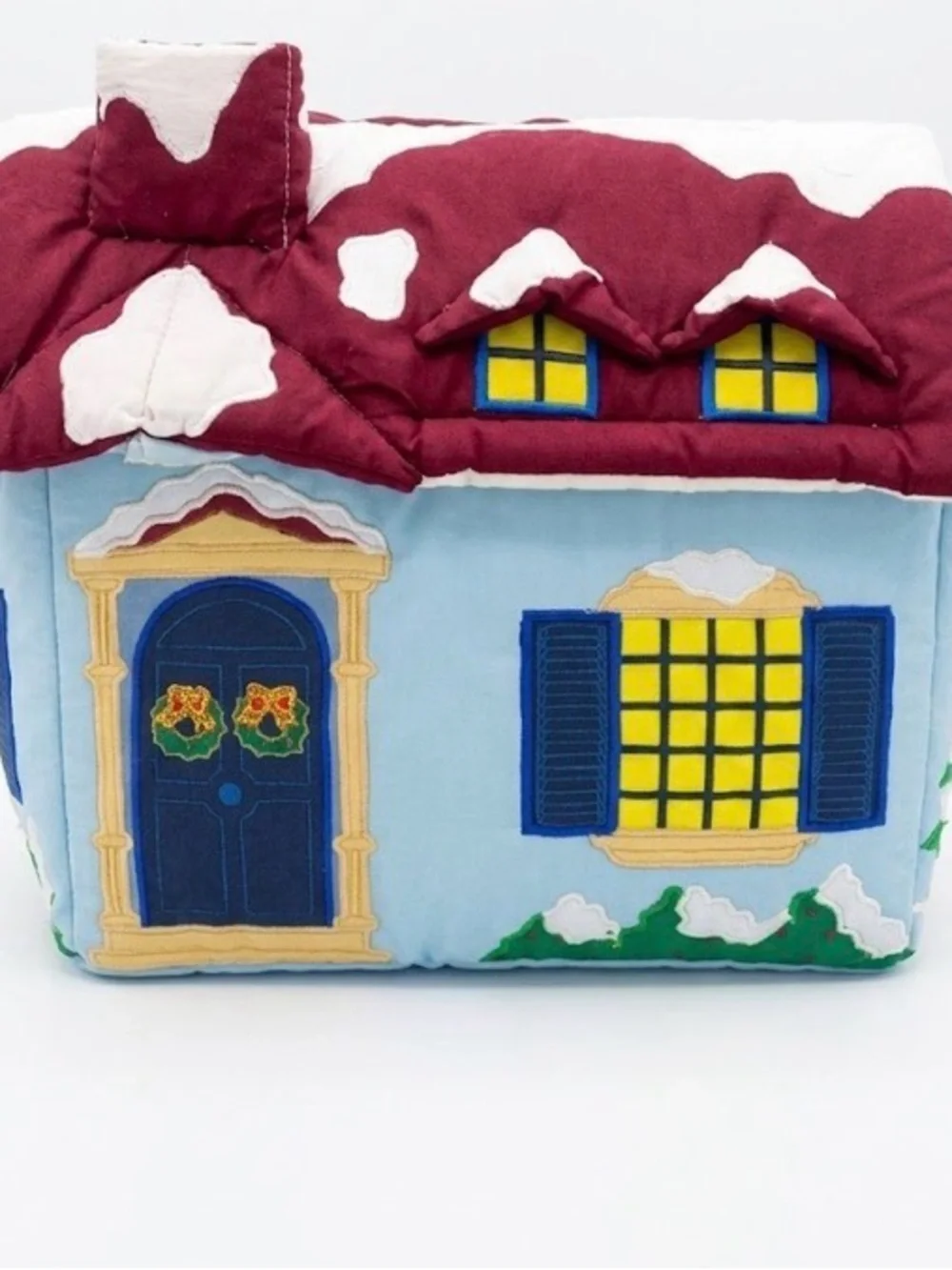 RARE VINTAGE MUSEUM OF FINE ARTS BOSTON PLUSH PORTABLE CHRISTMAS DOLLHOUSE 11”H